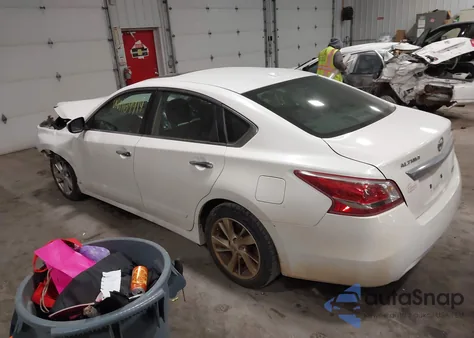 2013 Nissan Altima 2.5 Sv z USA, uszkodzony, nr VIN 1N4AL3AP2DN582030